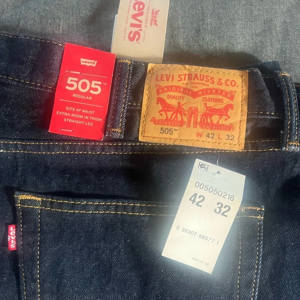 NEW Levi's Straight denim Dark Blue 505 regular 42 32 cowboy western travel chic - Picture 12 of 12